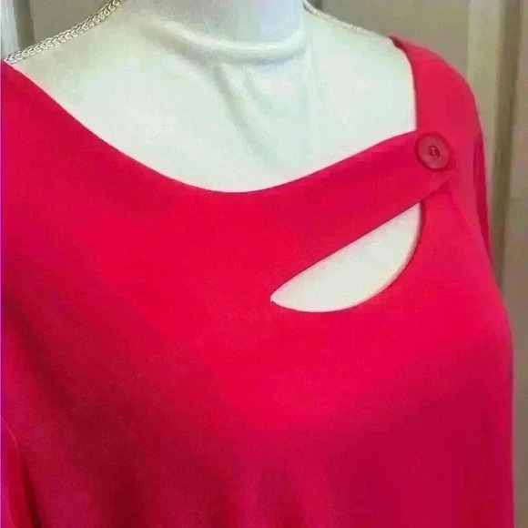Softworks NWT Hot Pink 3/4 Sleeve Scoop Neck with Faux Button Women’s Size XXL - Picture 6 of 10